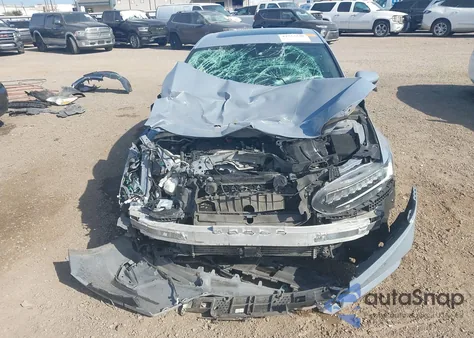 2021 Honda Accord Touring z USA, uszkodzony, nr VIN 1HGCV2F9XMA030365